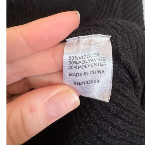 Lovers And Friends Arielle Sweater Knit Distressed Cropped Black Size Medium - Picture 8 of 10